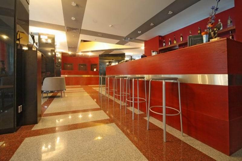 Hotel City Plevna Kültér fotó
