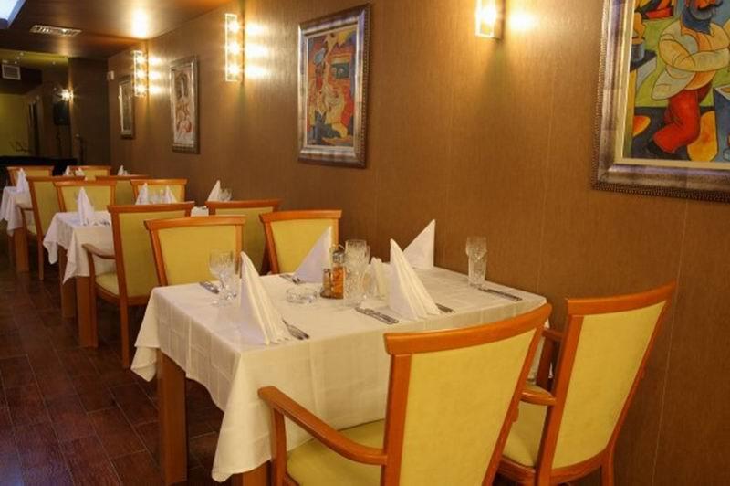 Hotel City Plevna Kültér fotó