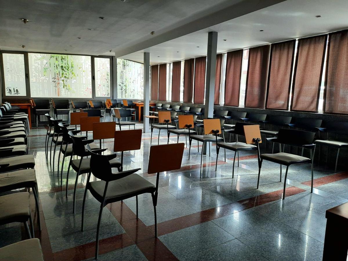 Hotel City Plevna Kültér fotó