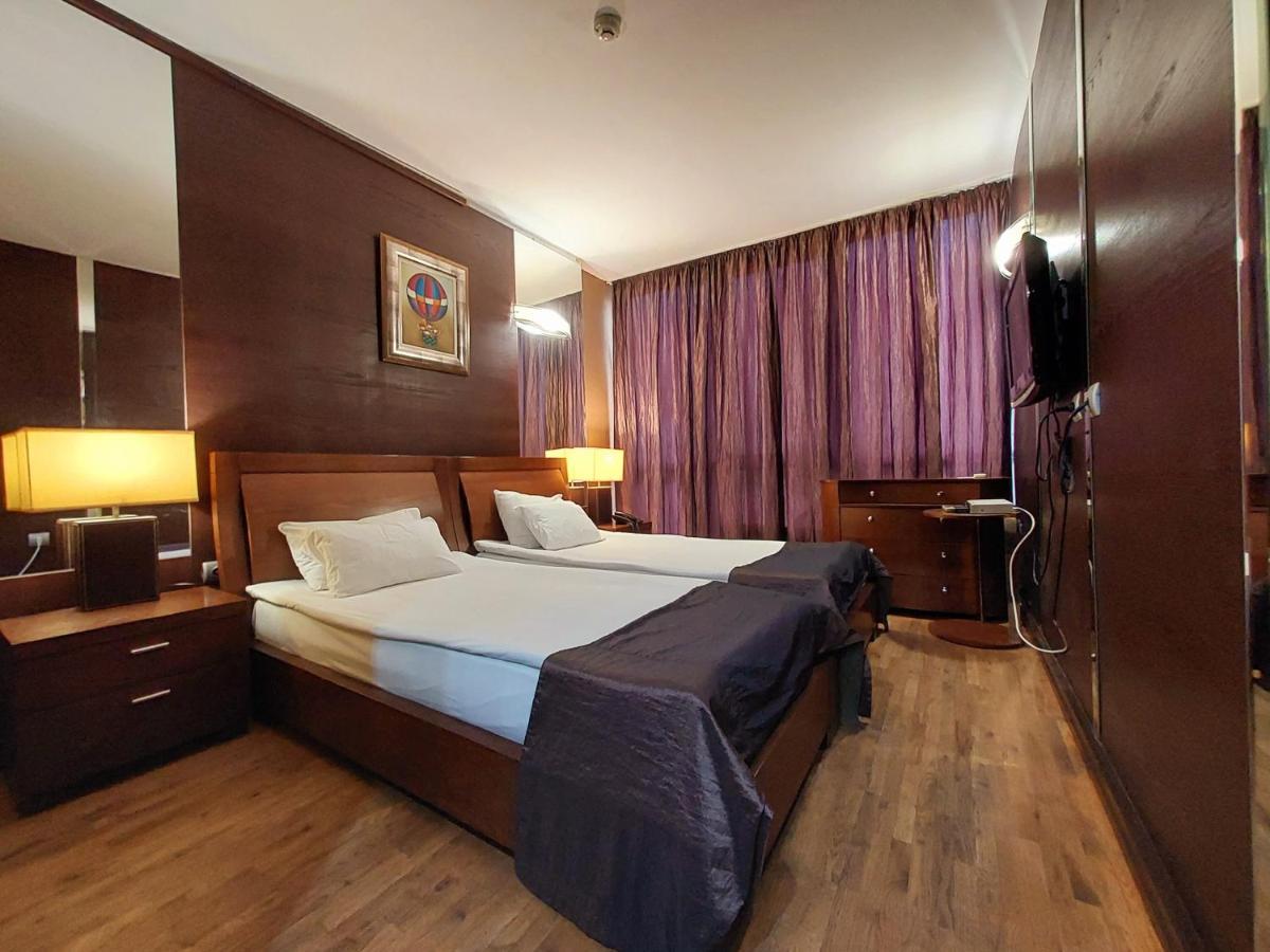 Hotel City Plevna Kültér fotó